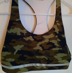 Worn Once- Like New camo Zyia bra Medium